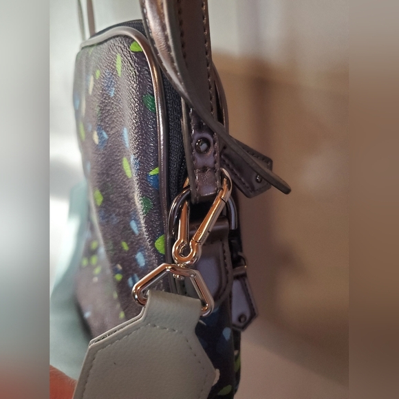 Vera Bradley Polka Dot Crossbody Camera Bag - Picture 14 of 14